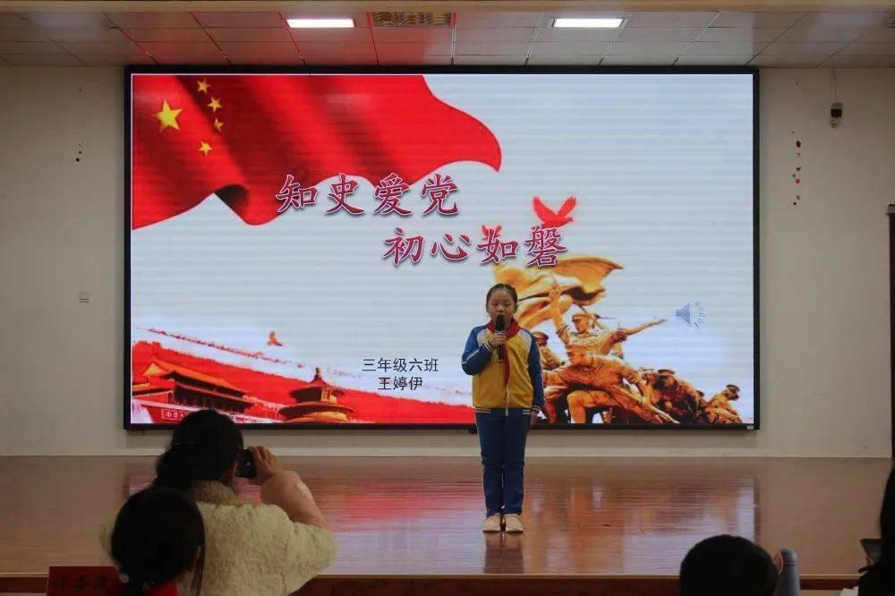 奥特曼融合激战中文版大小游戏画面
