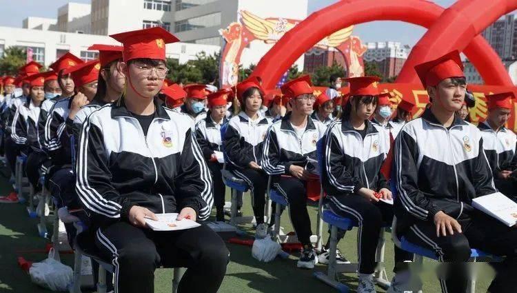 机器人罗博