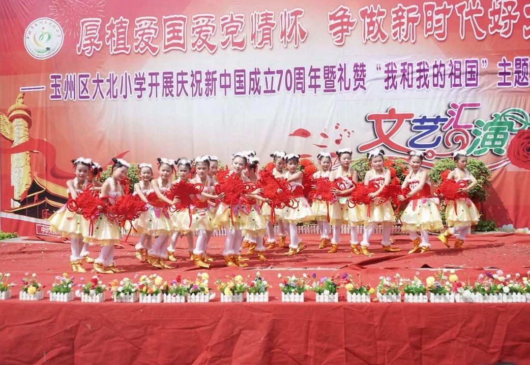 郑州2600台大巴蓄势待发迎接春运“返乡大潮”