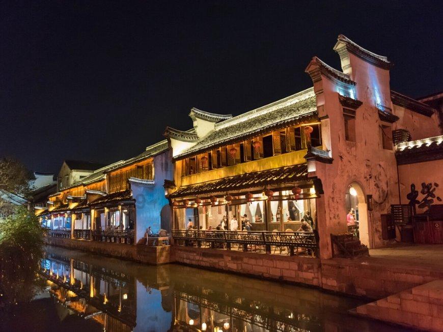 2023主持人大赛:为啥央视重用的不是金奖杨旭,而是“一轮游”的他?