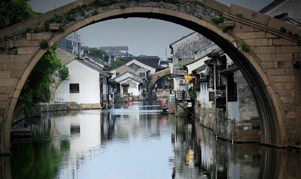 监狱建筑师