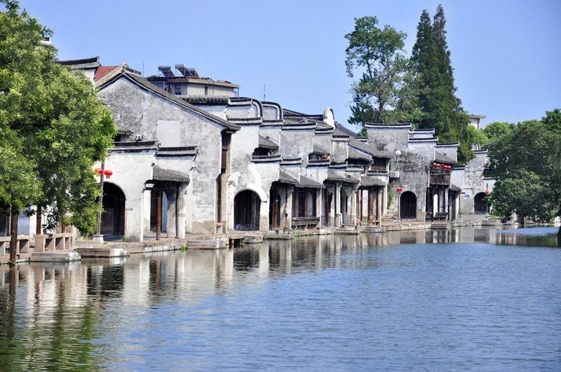 旋转轮胎
