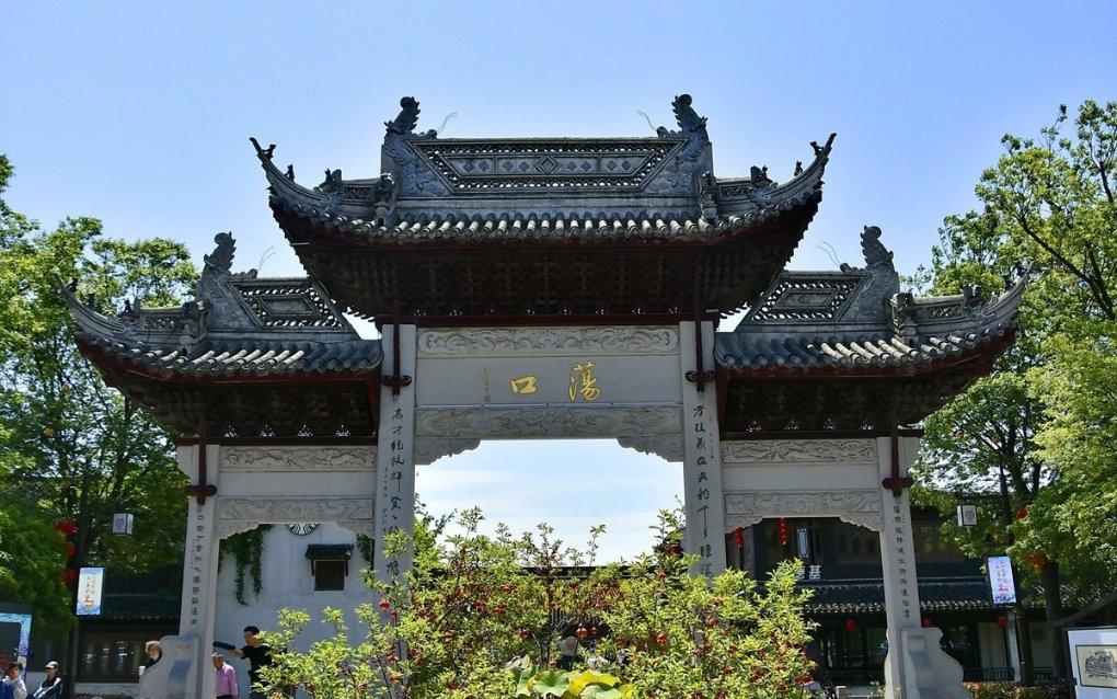 逃离海岛村